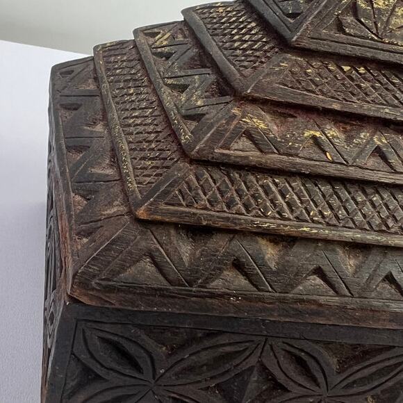 Vintage Nepalese Shaman Ritual Box Hand Carved Wood Pyramid Lid 4in Slide Top - Picture 2 of 16